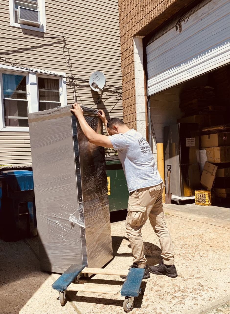 You are currently viewing Moving to or from Livingston, NJ: Bulk Pickup, Roads and Moving Day